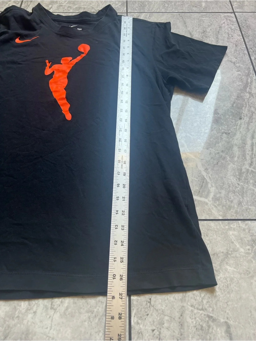 Nike Dri-Fit WNBA Team 13 Logowoman TShirt Black Orange Basketball Mens Womens M